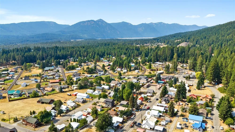 8171 SR 903 Ronald, WA 98940
