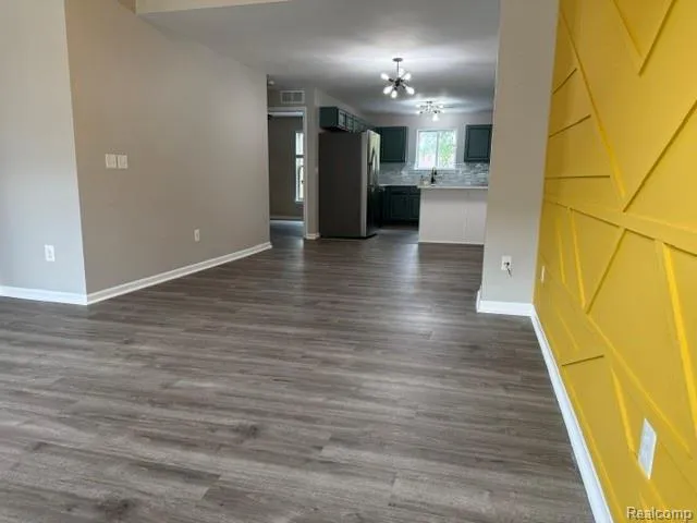 1111 Fountain View Circle South Lyon City, MI 48178