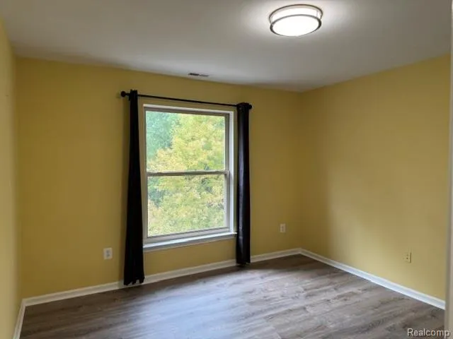 1111 Fountain View Circle South Lyon City, MI 48178