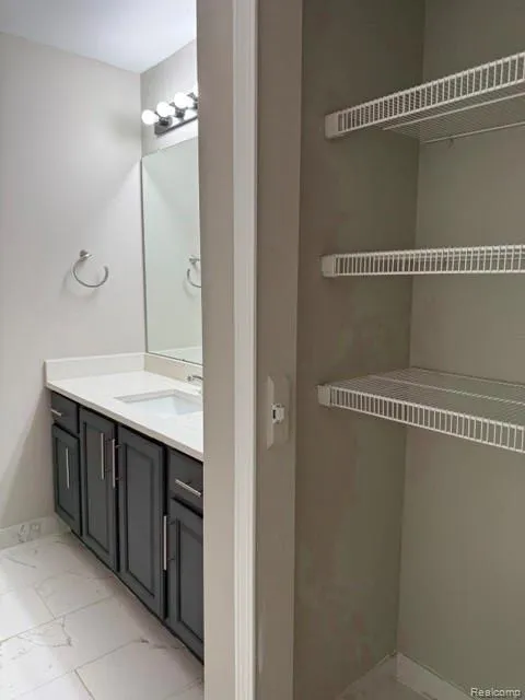 1111 Fountain View Circle South Lyon City, MI 48178