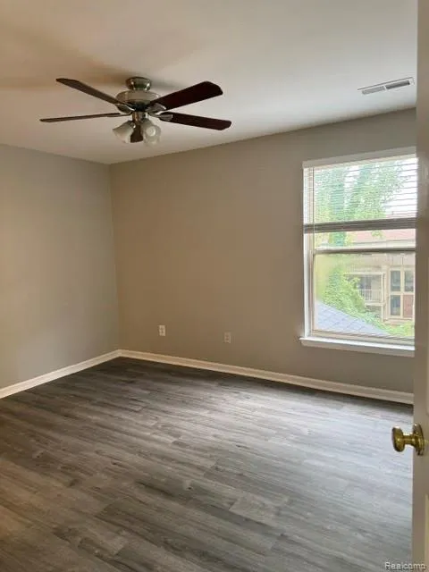 1111 Fountain View Circle South Lyon City, MI 48178
