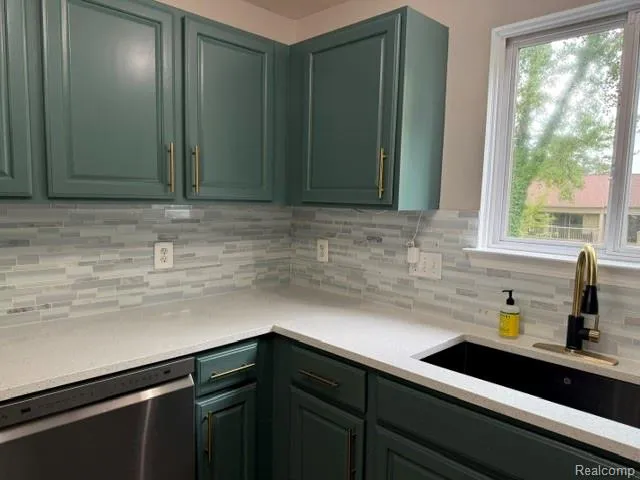 1111 Fountain View Circle South Lyon City, MI 48178
