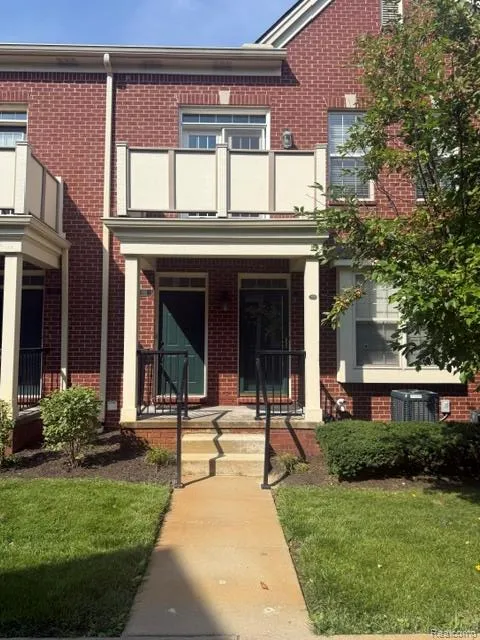 1111 Fountain View Circle South Lyon City, MI 48178
