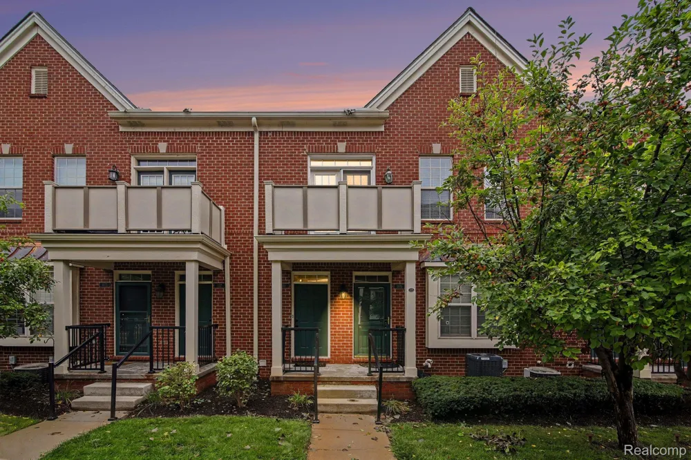 1111 Fountain View Circle South Lyon City, MI 48178