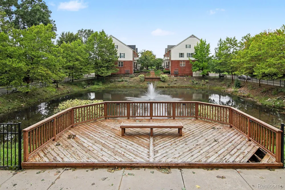 1111 Fountain View Circle South Lyon City, MI 48178