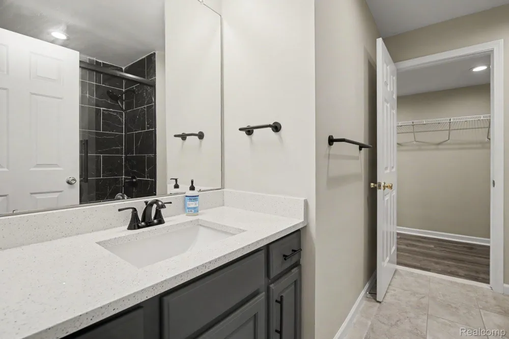 1111 Fountain View Circle South Lyon City, MI 48178