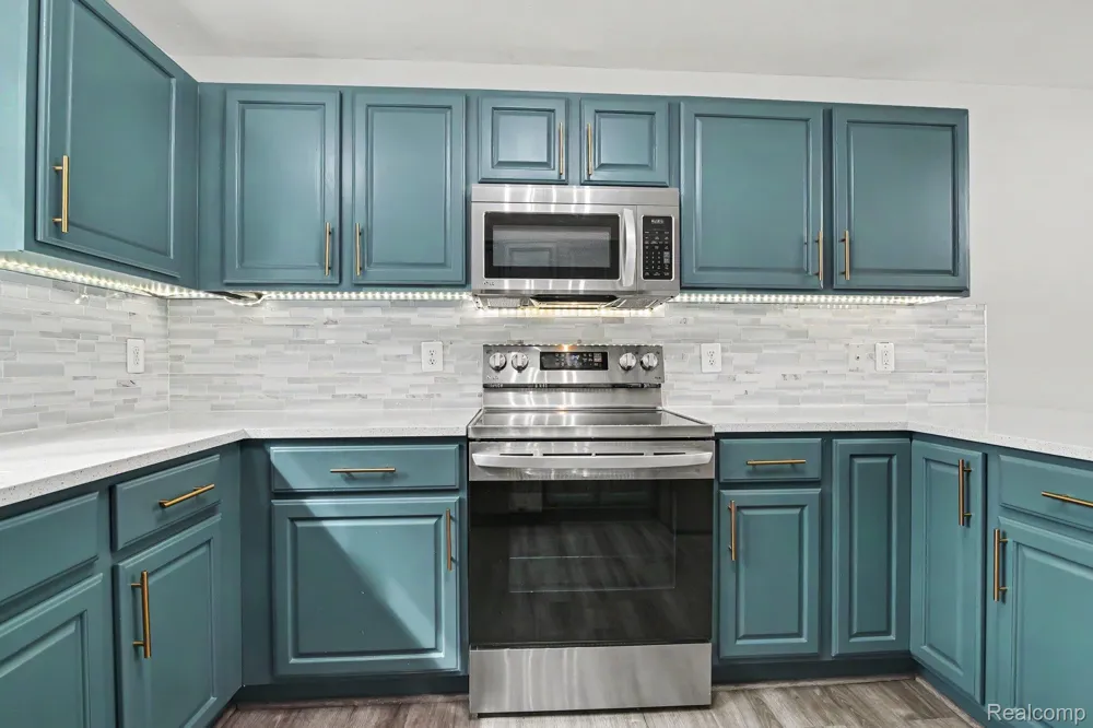 1111 Fountain View Circle South Lyon City, MI 48178