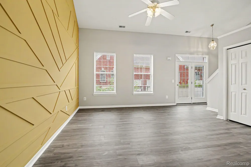 1111 Fountain View Circle South Lyon City, MI 48178