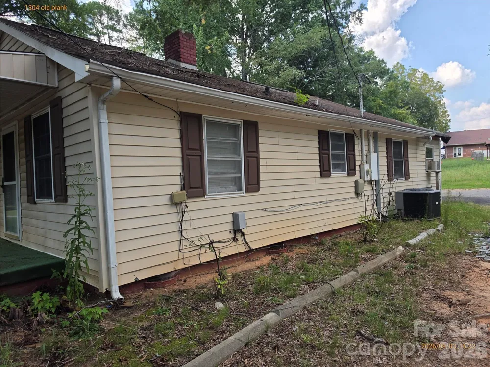 1304 Old Plank Road Salisbury, NC 28144