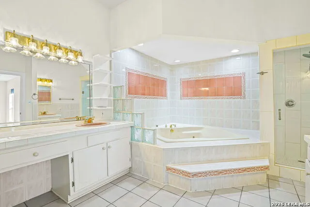 5280 Smith Rd Von Ormy, TX 78073
