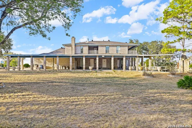 5280 Smith Rd Von Ormy, TX 78073
