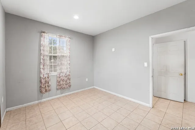 22914 Skila Dr Elmendorf, TX 78112