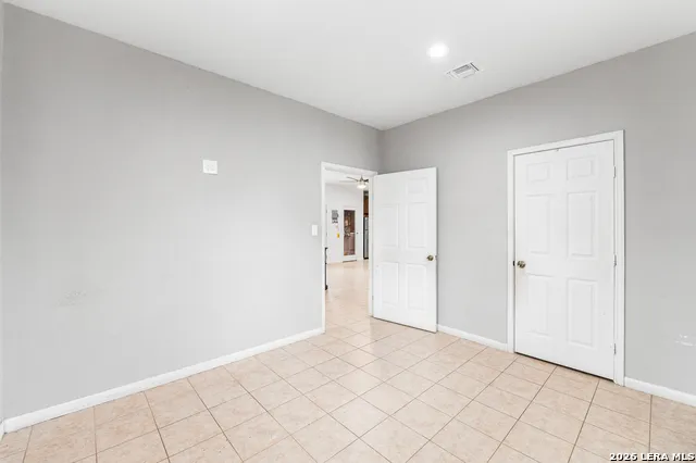 22914 Skila Dr Elmendorf, TX 78112