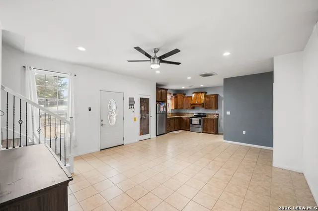 22914 Skila Dr Elmendorf, TX 78112