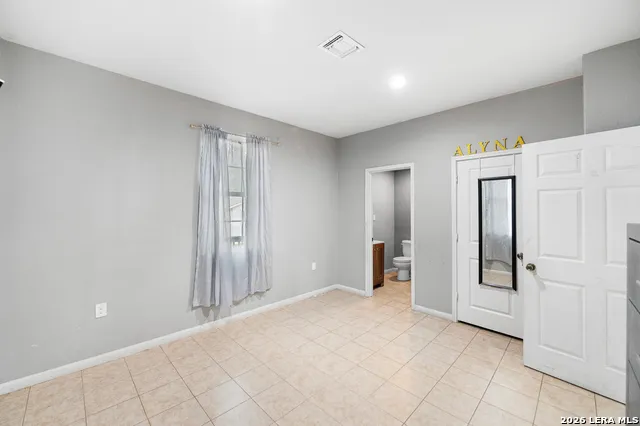 22914 Skila Dr Elmendorf, TX 78112
