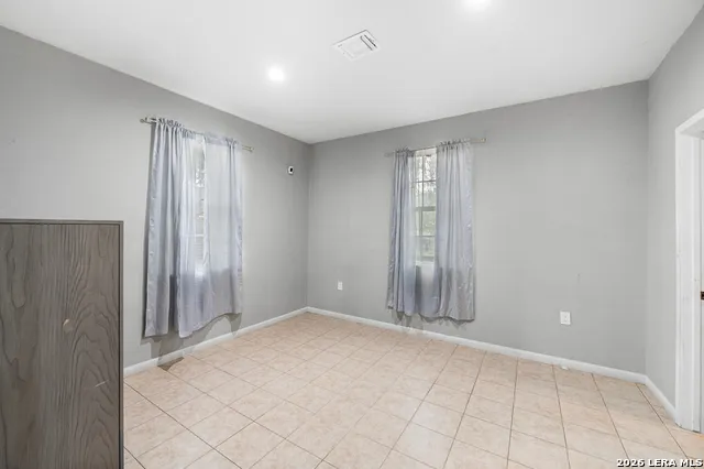 22914 Skila Dr Elmendorf, TX 78112