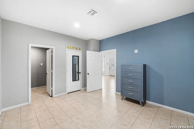 22914 Skila Dr Elmendorf, TX 78112