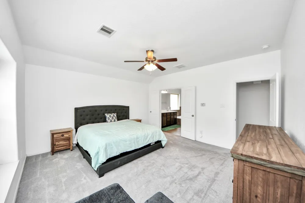 731 Rim Water Drive Alvin, TX 77511