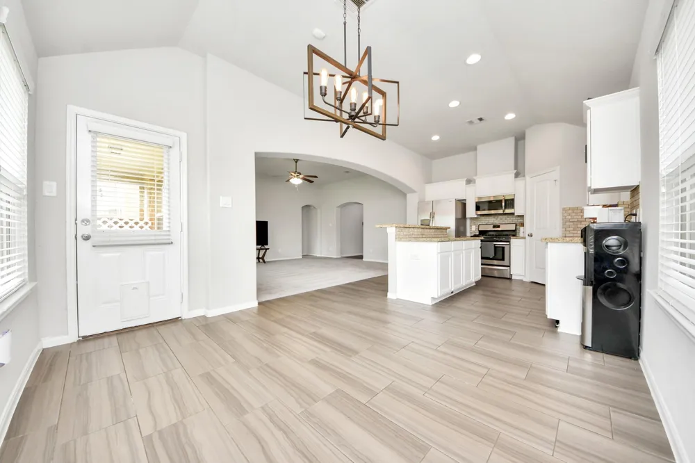 731 Rim Water Drive Alvin, TX 77511