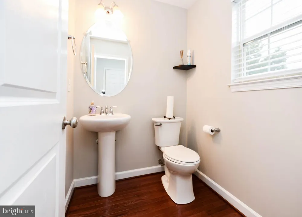 1638 COOLIDGE AVENUE Severn, MD 21144
