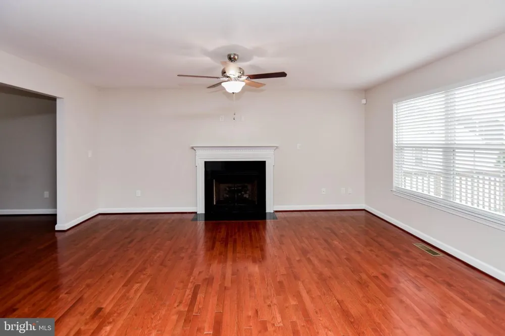1638 COOLIDGE AVENUE Severn, MD 21144