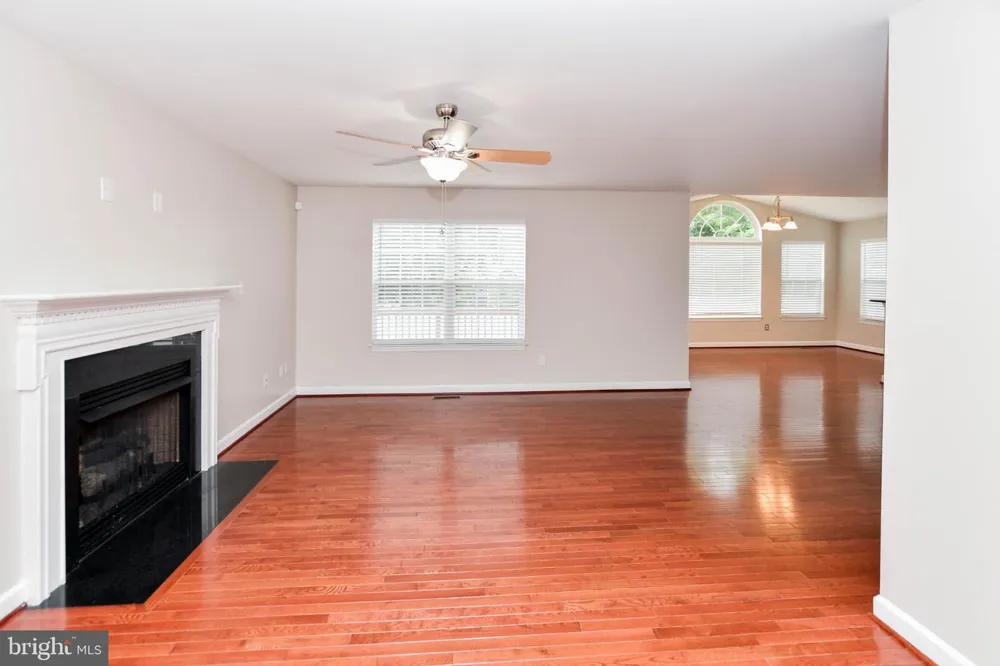 1638 COOLIDGE AVENUE Severn, MD 21144