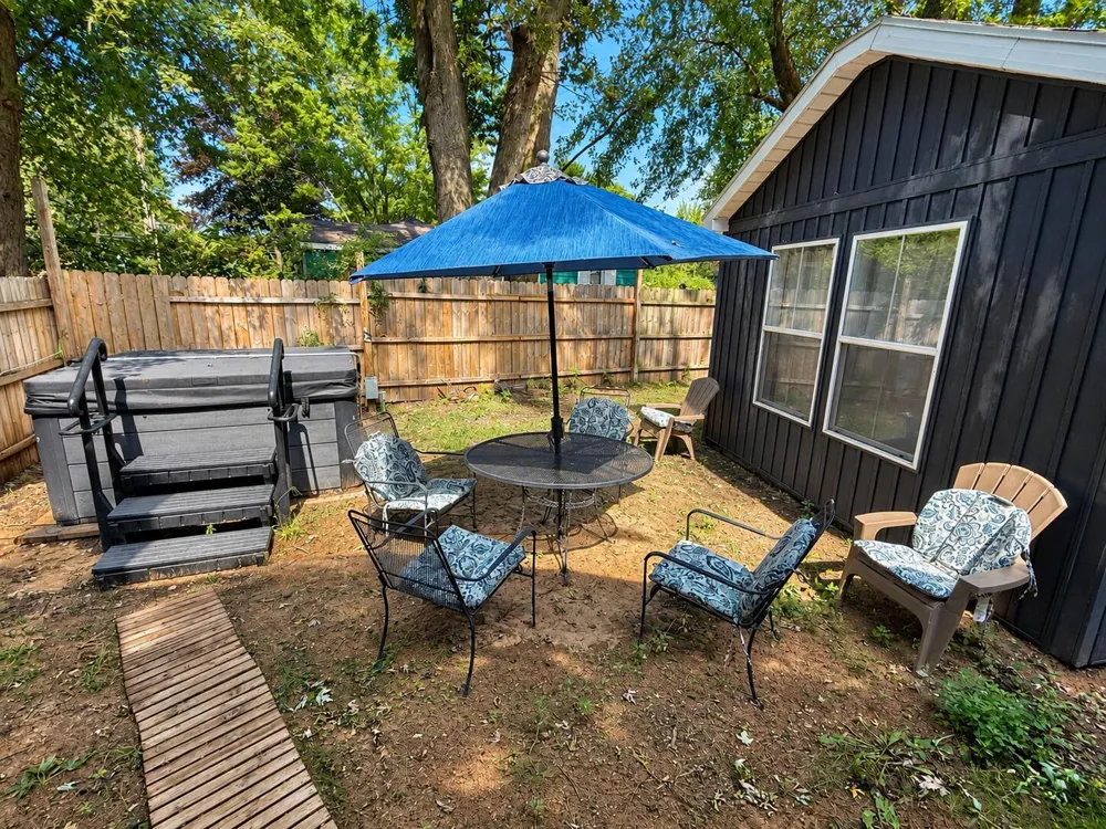 4159 Riverside Road Benton Harbor, MI 49022