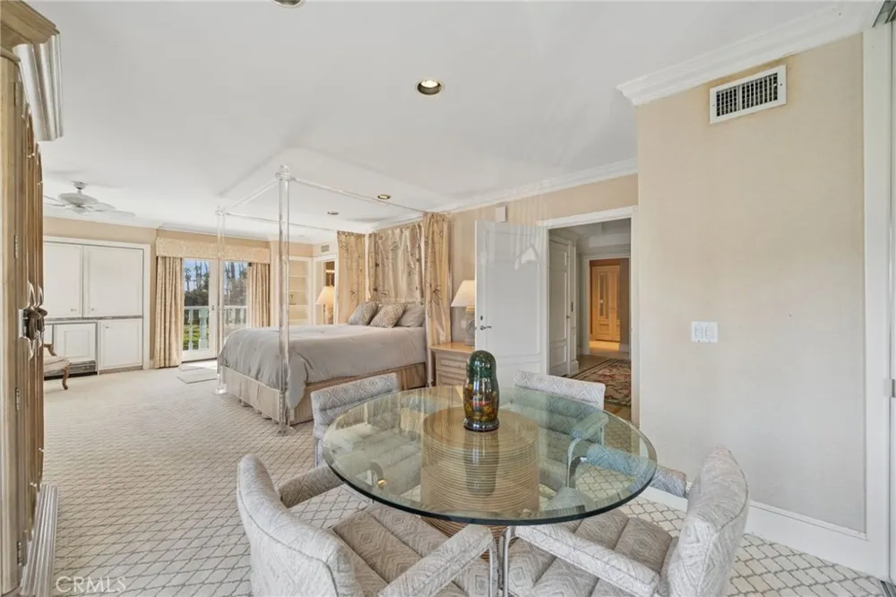 8031 Calle De La Plata La Jolla, CA 92037