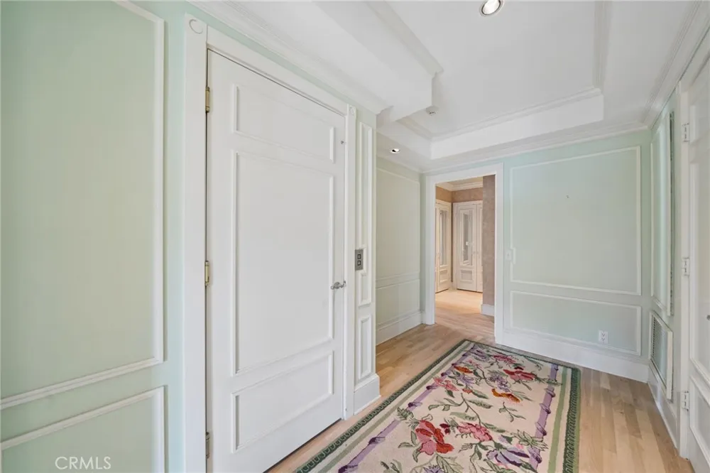 8031 Calle De La Plata La Jolla, CA 92037
