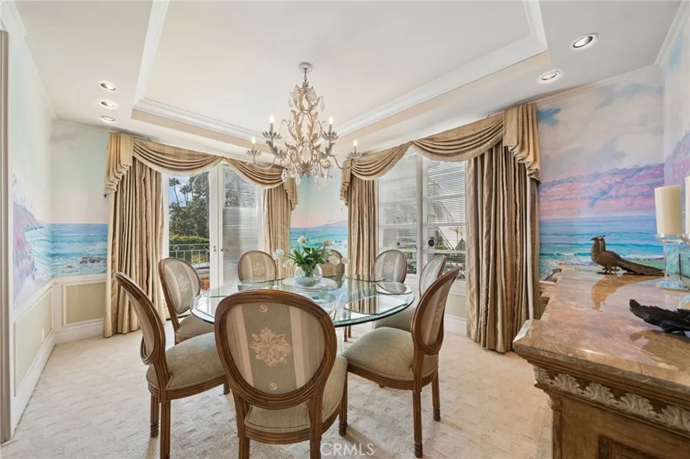 8031 Calle De La Plata La Jolla, CA 92037