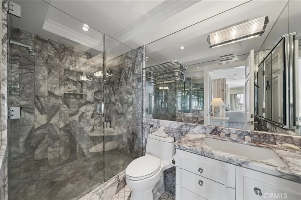 8031 Calle De La Plata La Jolla, CA 92037