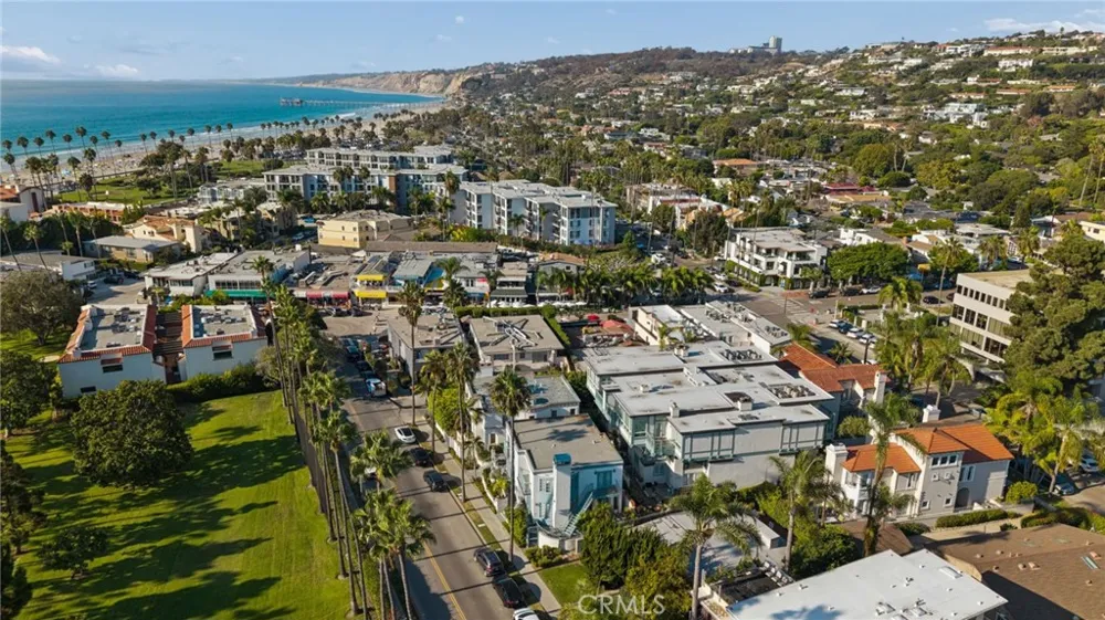 8031 Calle De La Plata La Jolla, CA 92037