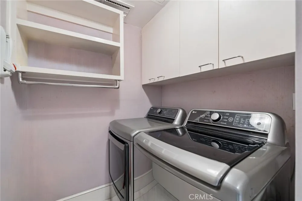 8031 Calle De La Plata La Jolla, CA 92037