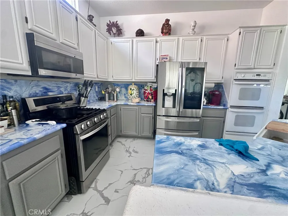 4974 Singing Hills Banning, CA 92220
