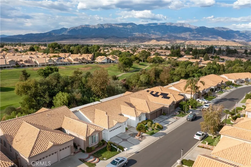 4974 Singing Hills Banning, CA 92220