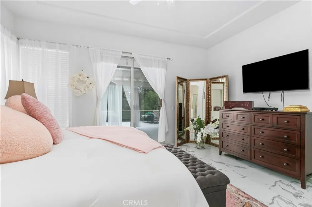 4974 Singing Hills Banning, CA 92220
