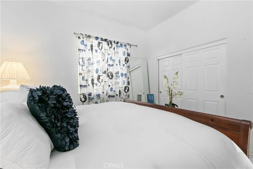 4974 Singing Hills Banning, CA 92220