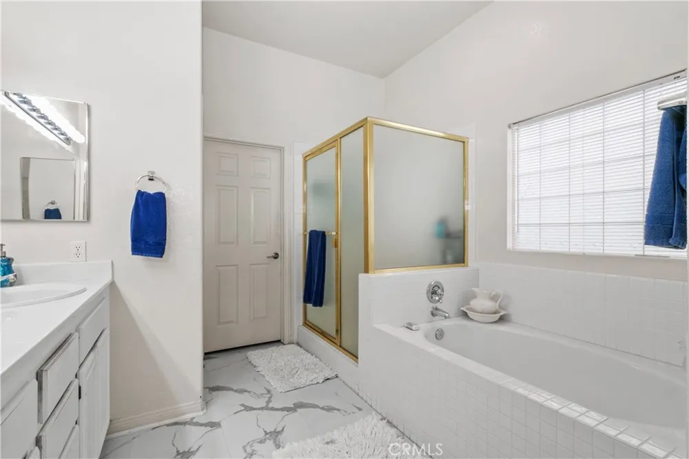 4974 Singing Hills Banning, CA 92220