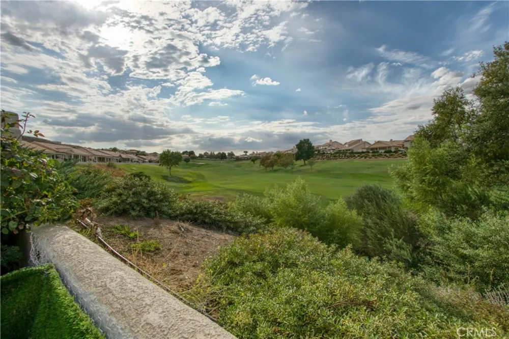 4974 Singing Hills Banning, CA 92220