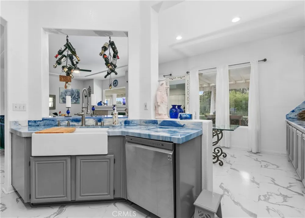 4974 Singing Hills Banning, CA 92220