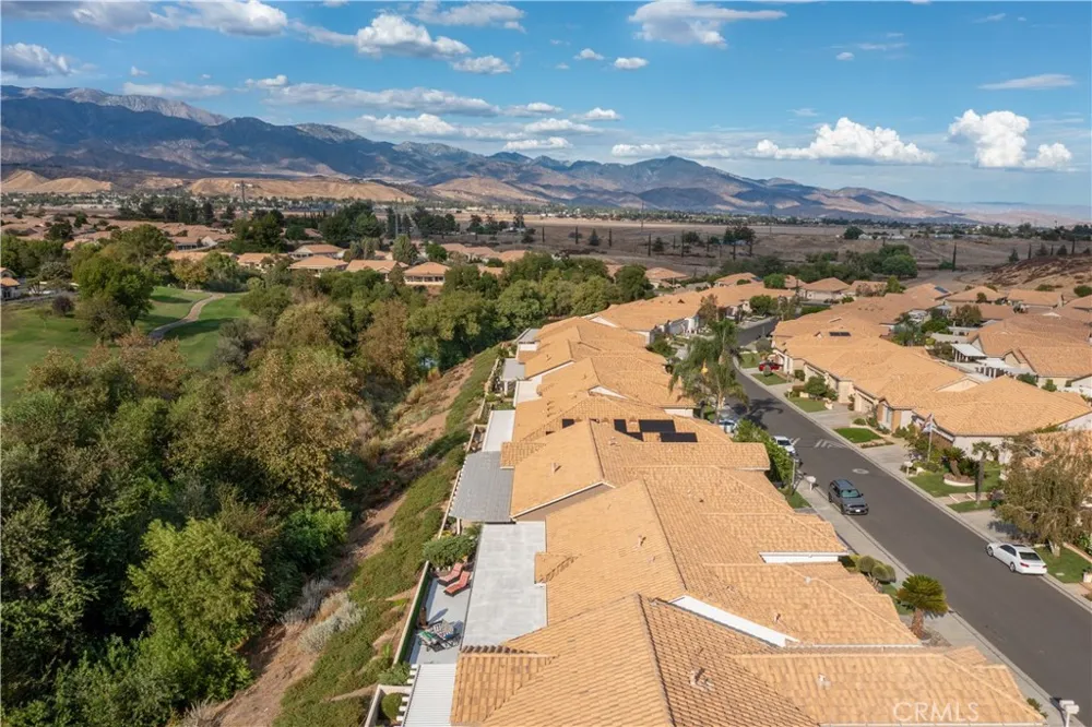 4974 Singing Hills Banning, CA 92220