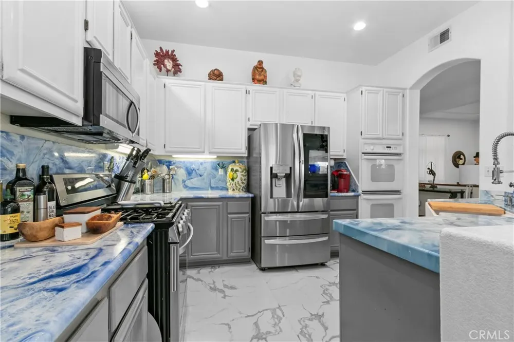 4974 Singing Hills Banning, CA 92220