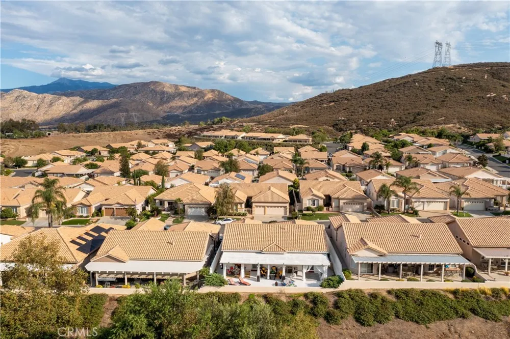 4974 Singing Hills Banning, CA 92220