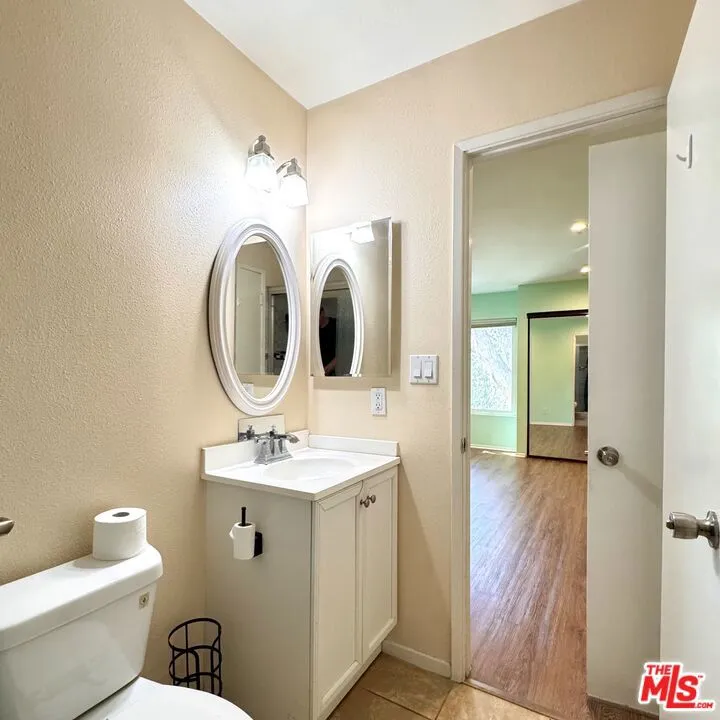 18645 Hatteras Street #263 Tarzana, CA 91356