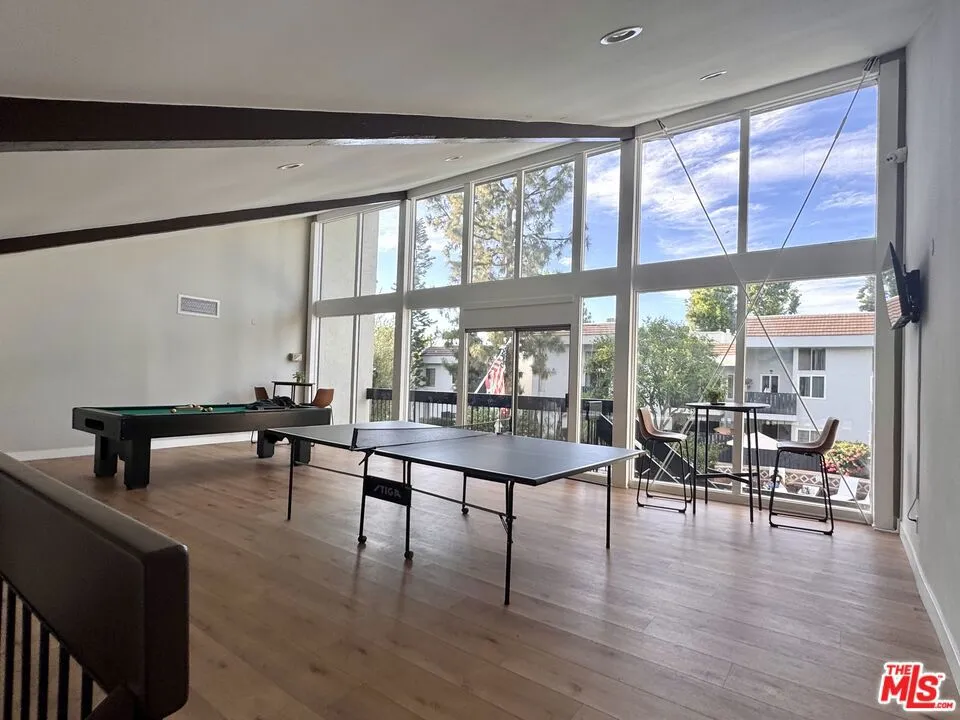 18645 Hatteras Street #263 Tarzana, CA 91356