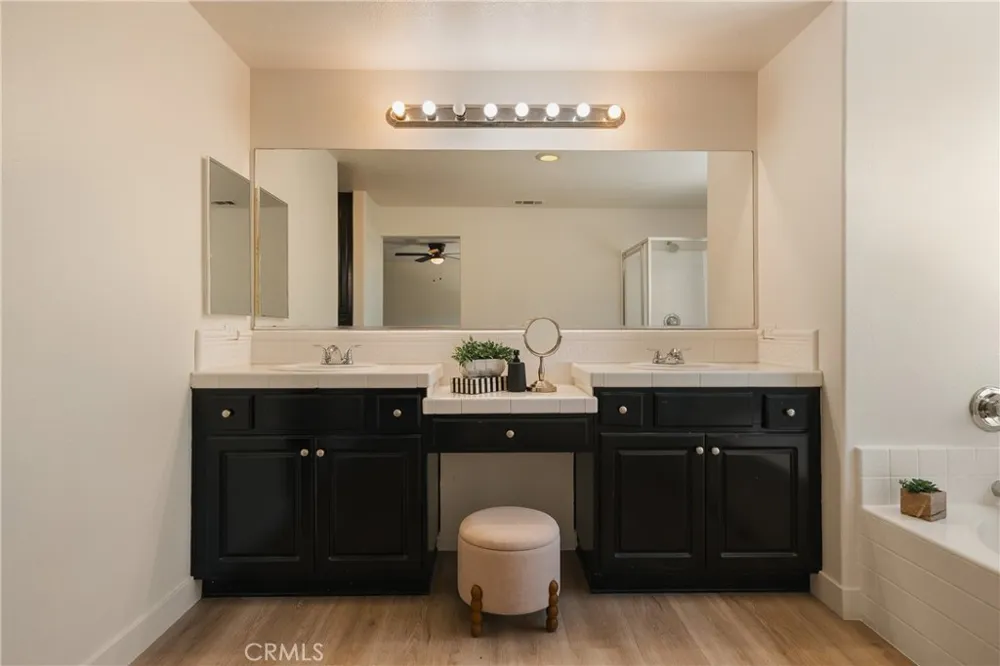 16183 Blue Haven Court Riverside, CA 92503