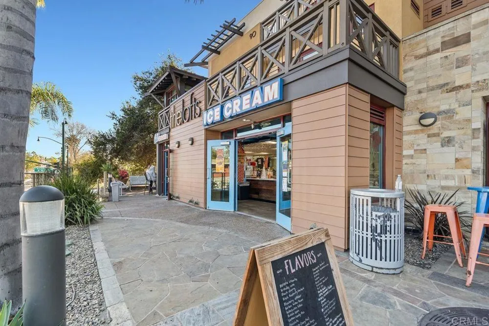 523 Vulcan #27 Encinitas, CA 92024