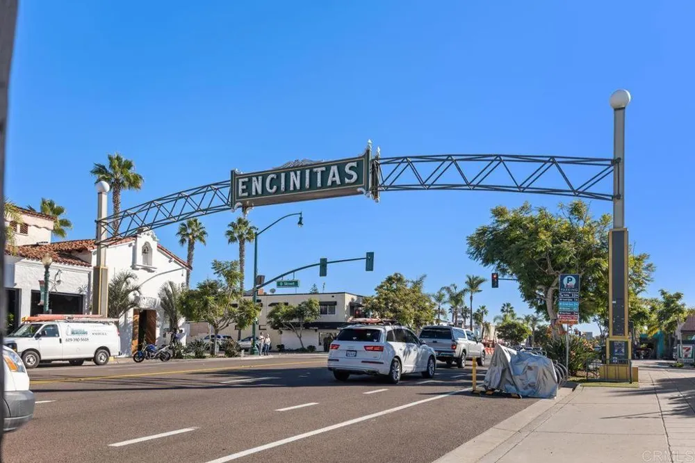 523 Vulcan #27 Encinitas, CA 92024