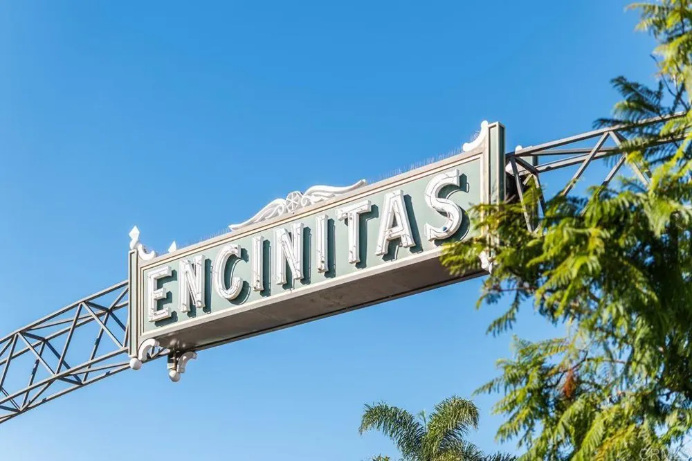 523 Vulcan #27 Encinitas, CA 92024