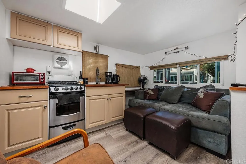 523 Vulcan #27 Encinitas, CA 92024